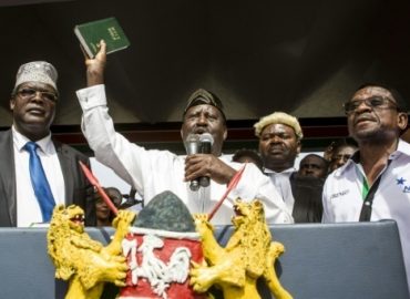Odinga « prête serment » comme « président » du Kenya