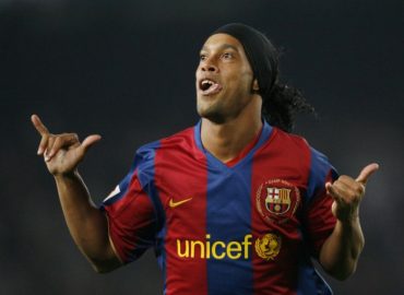Ronaldinho prend sa retraite : Salut, l’artiste !