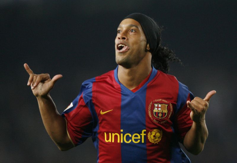 Ronaldinho prend sa retraite : Salut, l'artiste !