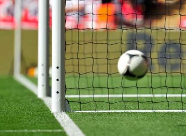 Football: La France suspend la goal-line technology