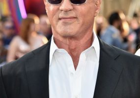 Cinéma : Sylvester Stallone (Rambo)  met fin à la rumeur sur son décès