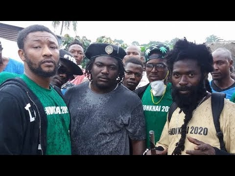 Takana Zion clash Singleton et Djani Alpha dans  Mashugui Inna di galaxie  ( Vidéo clip)