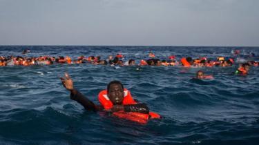 472 migrants secourus en mer au Maroc