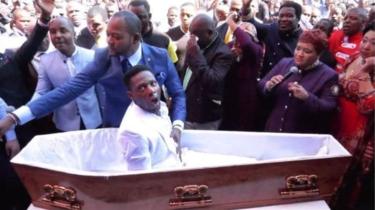 En Afrique du Sud, une plainte contre un pasteur, pour une « résurrection »