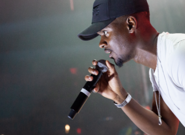Black M en concert à Tours pour les “48h pour la Guinée”