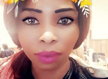 Maison centrale de conakry : Levi Bobo et Mousto au chevet de MC Camara, l’égérie des injures sur Facebook 