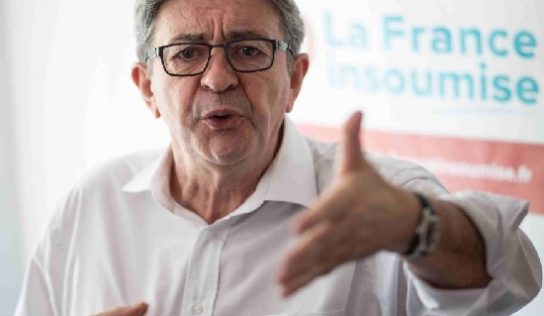 Jean Luc Mélenchon : « Si Alpha Condé aime son pays, c’est le moment… »