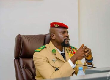 Décret : le Col Doumbouya nomme des hauts cadres au ministère de l’Enseignement Supérieur