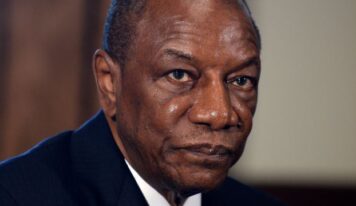 De Dakar à Conakry, le dernier carré des fidèles d’Alpha Condé se mobilise