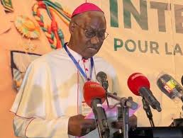 Une nouvelle cartographie constitutionnelle envisagée en Guinée doit garantir la sauvegarde des libertés religieuses, a déclaré Mgr Vincent Coulibaly de l’archidiocèse de Conakry.