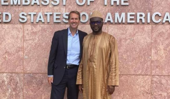 Le coordinateur national du FNDC Oumar sylla Foniké mangué reçu par l’ambassadeur des USA en Guinée