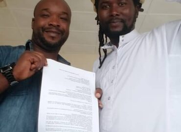 Industrie musicale : l’artiste kaporo mangueh signe un contrat avec Top Event guinée 