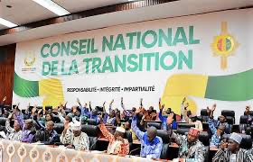 Guinée : les dépenses d’investissement comptent pour plus de 44 % du budget projeté sur la période 2024-2026