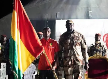 QG des Forces spéciales : le Chef Suprême des armées remet officiellement le tricolore au Syli national